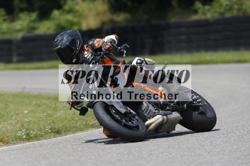 /27 12.06.2025 Ducati Schweiz Trackday Warmup  ADR/gruen-vert/27